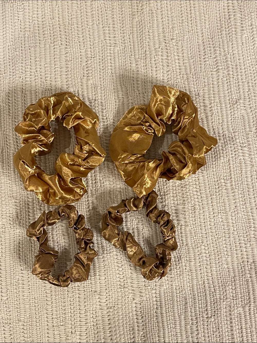NEW Gold Satin Scrunchie Set - Women Accessories 🌺